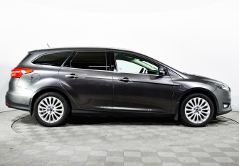 Подержанный автомобиль Ford Focus Wagon 2016 года (4 фото)
