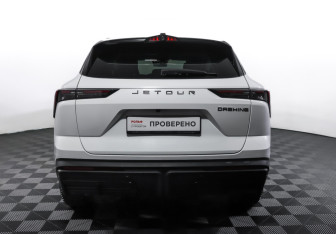 Подержанный автомобиль Jetour Dashing 2023 года (6 фото)