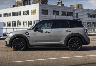 Подержанный автомобиль MINI Countryman 2020 года (10 фото)