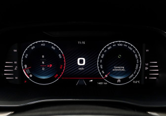 Подержанный автомобиль Skoda Octavia Liftback 2024 года (34 фото)