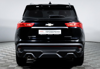 Подержанный автомобиль Chevrolet Captiva 2022 года (6 фото)