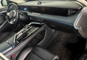 Подержанный автомобиль Voyah Free 2023 года (10 фото)