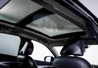 Подержанный автомобиль Infiniti QX50 2018 года (18 фото)