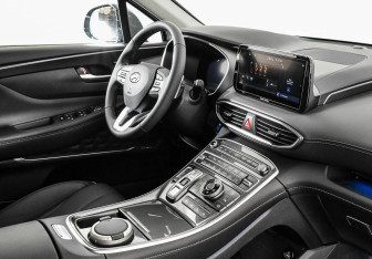 Подержанный автомобиль Hyundai Santa Fe 2021 года (7 фото)