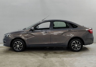 Подержанный автомобиль LADA (ВАЗ) Vesta Sedan 2017 года (8 фото)