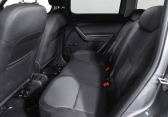 Подержанный автомобиль Skoda Yeti 2018 года (15 фото)