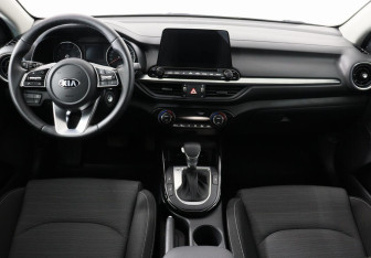 Подержанный автомобиль Kia Cerato Sedan 2021 года (6 фото)