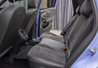 Подержанный автомобиль Volkswagen Tiguan 2024 года (11 фото)