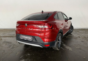 Подержанный автомобиль Renault Arkana 2020 года (6 фото)