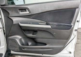 Подержанный автомобиль Honda CR-V 2013 года (24 фото)