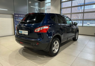 Подержанный автомобиль Nissan Qashqai 2011 года (4 фото)
