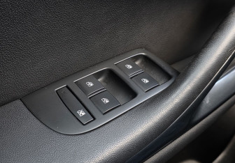 Подержанный автомобиль Opel Zafira Compactvan 2013 года (15 фото)