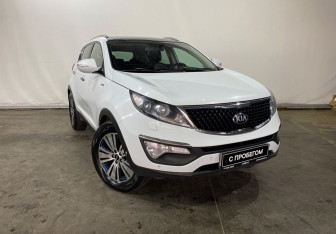 Подержанный автомобиль Kia Sportage 2015 года (3 фото)