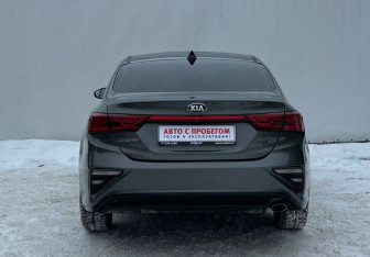 Подержанный автомобиль Kia Cerato Sedan 2020 года (6 фото)