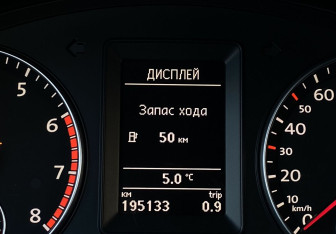 Подержанный автомобиль Volkswagen Scirocco 2011 года (20 фото)