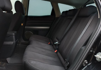 Подержанный автомобиль Mazda CX-7 2011 года (11 фото)