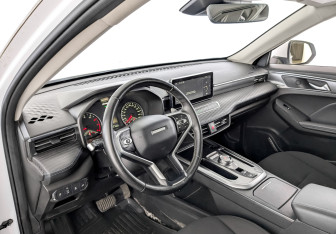 Подержанный автомобиль Haval Jolion 2023 года (16 фото)