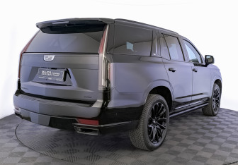 Подержанный автомобиль Cadillac Escalade Suv 2022 года (5 фото)