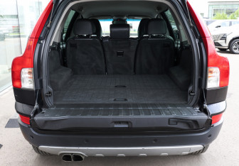 Подержанный автомобиль Volvo XC90 2011 года (10 фото)