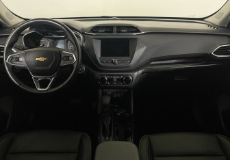 Подержанный автомобиль Chevrolet TrailBlazer 2021 года (12 фото)
