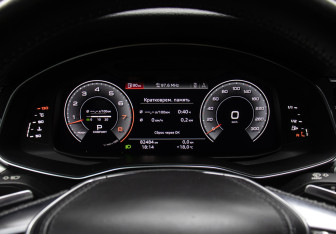 Подержанный автомобиль Audi A7 2018 года (13 фото)