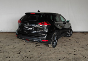 Подержанный автомобиль Nissan X-Trail 2019 года (6 фото)