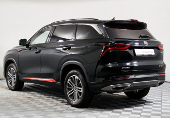 Подержанный автомобиль Changan CS75PLUS 2023 года (7 фото)