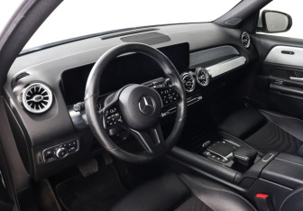 Подержанный автомобиль Mercedes-Benz GLB 2021 года (9 фото)