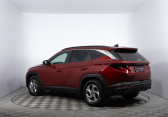 Подержанный автомобиль Hyundai Tucson 2021 года (6 фото)