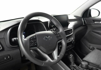 Подержанный автомобиль Hyundai Tucson 2018 года (9 фото)