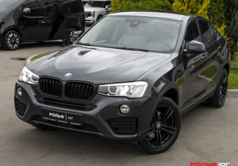 Подержанный автомобиль BMW X4 2017 года (25 фото)