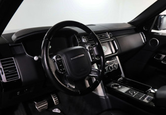 Подержанный автомобиль Land Rover Range Rover 2015 года (13 фото)