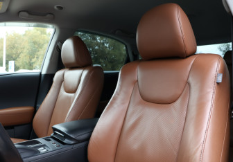 Подержанный автомобиль Lexus RX 2014 года (14 фото)