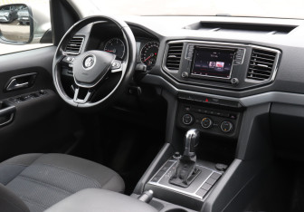 Подержанный автомобиль Volkswagen Amarok 2016 года (12 фото)