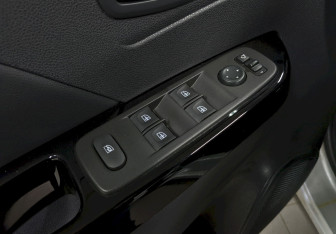 Подержанный автомобиль Renault Kaptur 2021 года (12 фото)