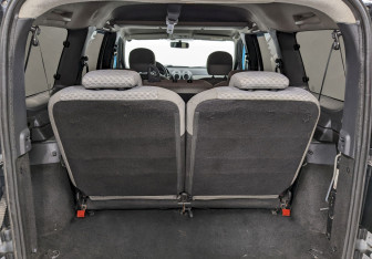 Подержанный автомобиль LADA (ВАЗ) Largus Wagon 2016 года (10 фото)