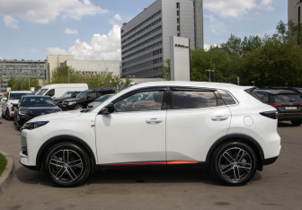 Подержанный автомобиль Changan UNI-S 2024 года (6 фото)