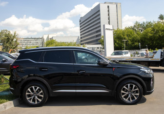 Подержанный автомобиль Chery Tiggo 7 Pro Max 2023 года (3 фото)