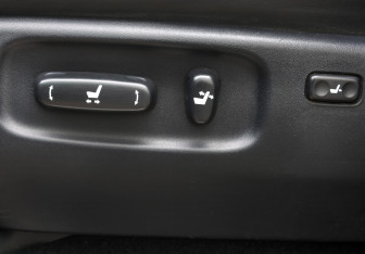 Подержанный автомобиль Toyota Land Cruiser Suv 2017 года (23 фото)