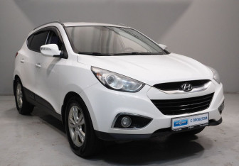 Подержанный автомобиль Hyundai ix35 2012 года (3 фото)