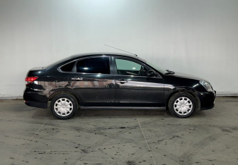 Подержанный автомобиль Nissan Almera Sedan 2016 года (7 фото)
