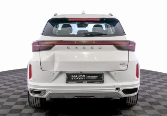 Подержанный автомобиль Exeed LX 2022 года (6 фото)