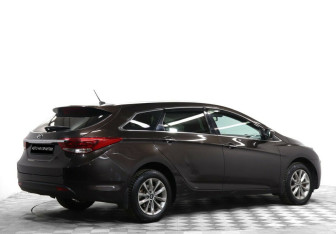 Подержанный автомобиль Hyundai i40 Wagon 2017 года (5 фото)