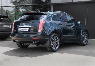 Подержанный автомобиль Cadillac SRX 2014 года (4 фото)