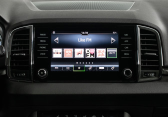 Подержанный автомобиль Skoda Karoq 2021 года (14 фото)