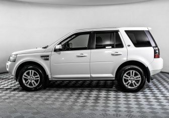 Подержанный автомобиль Land Rover Freelander 2013 года (8 фото)