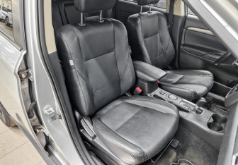 Подержанный автомобиль Mitsubishi Outlander 2014 года (23 фото)