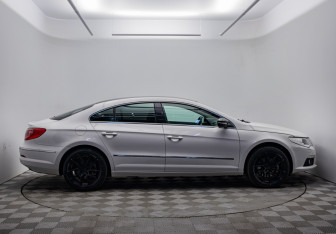 Подержанный автомобиль Volkswagen Passat CC 2011 года (4 фото)