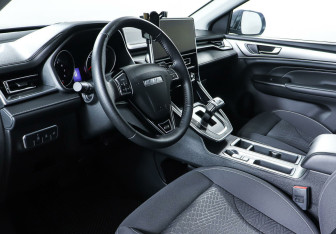 Подержанный автомобиль Haval M6 2023 года (13 фото)