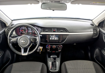 Подержанный автомобиль Kia Rio Sedan 2020 года (14 фото)